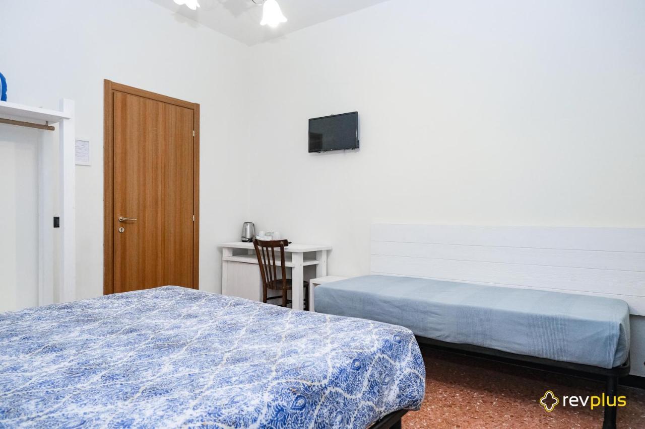 Lia Rooms 3 La Spezia Buitenkant foto